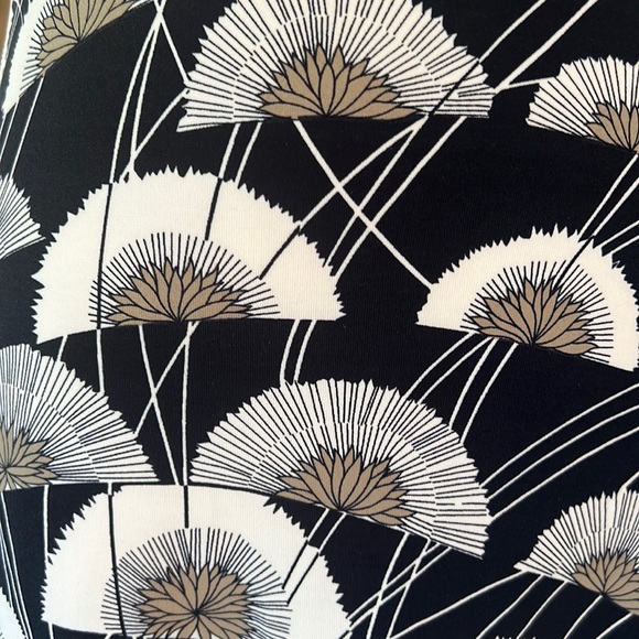 BCBGMAXAZRIA Dress Size Medium M Black Cream NWOT - Picture 5 of 11